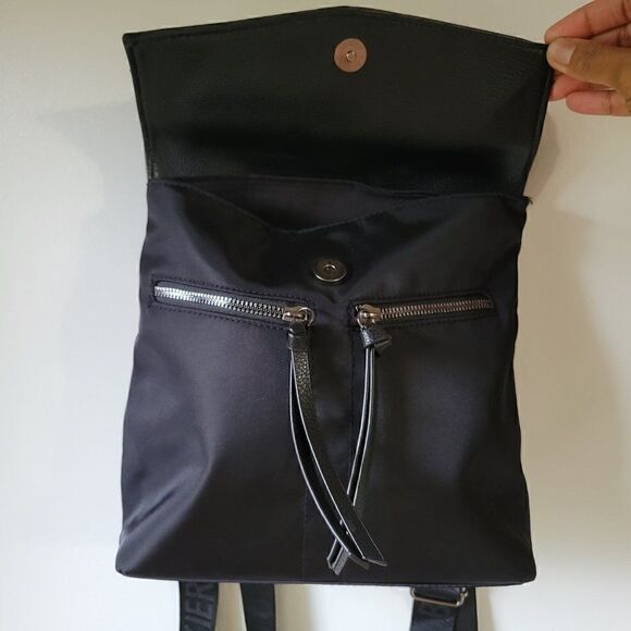 USED ONCE BOTKIER BLACK BACKPACK SMALL - Picture 6 of 15